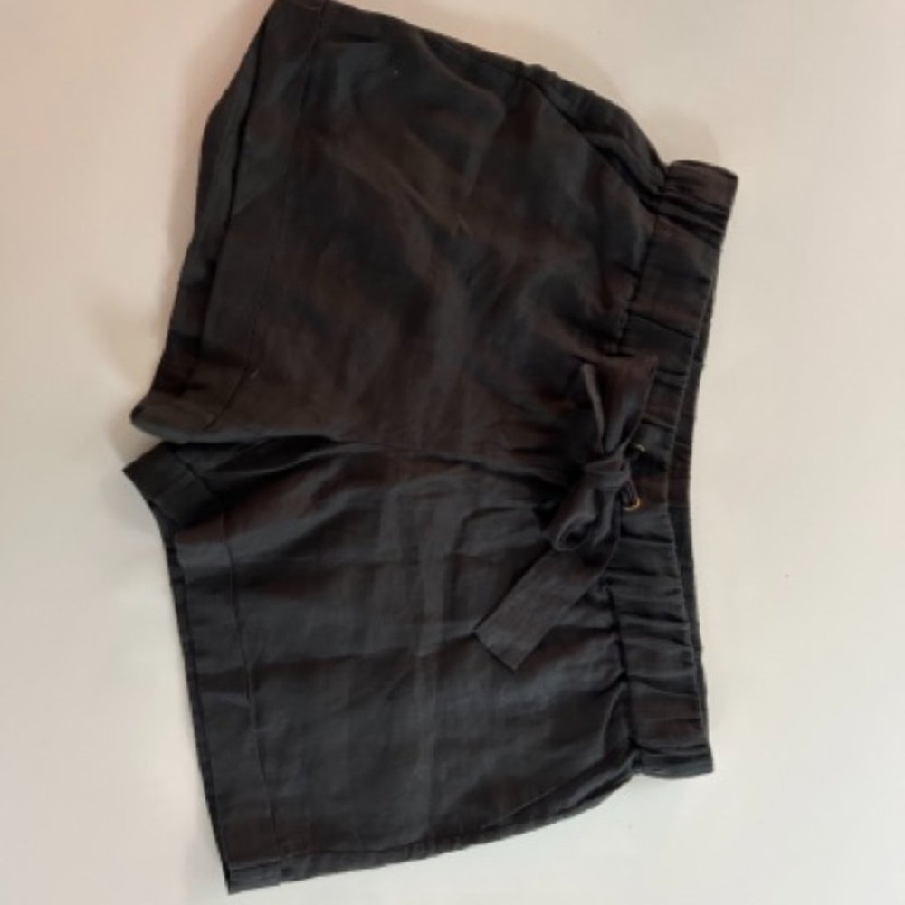 J. Crew Black Linen Short (NWT, Size 10)